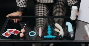 découvrez notre large sélection de sex toys pour pimenter votre vie intime. qualité, discrétion et plaisir garantis pour tous les goûts et envies.